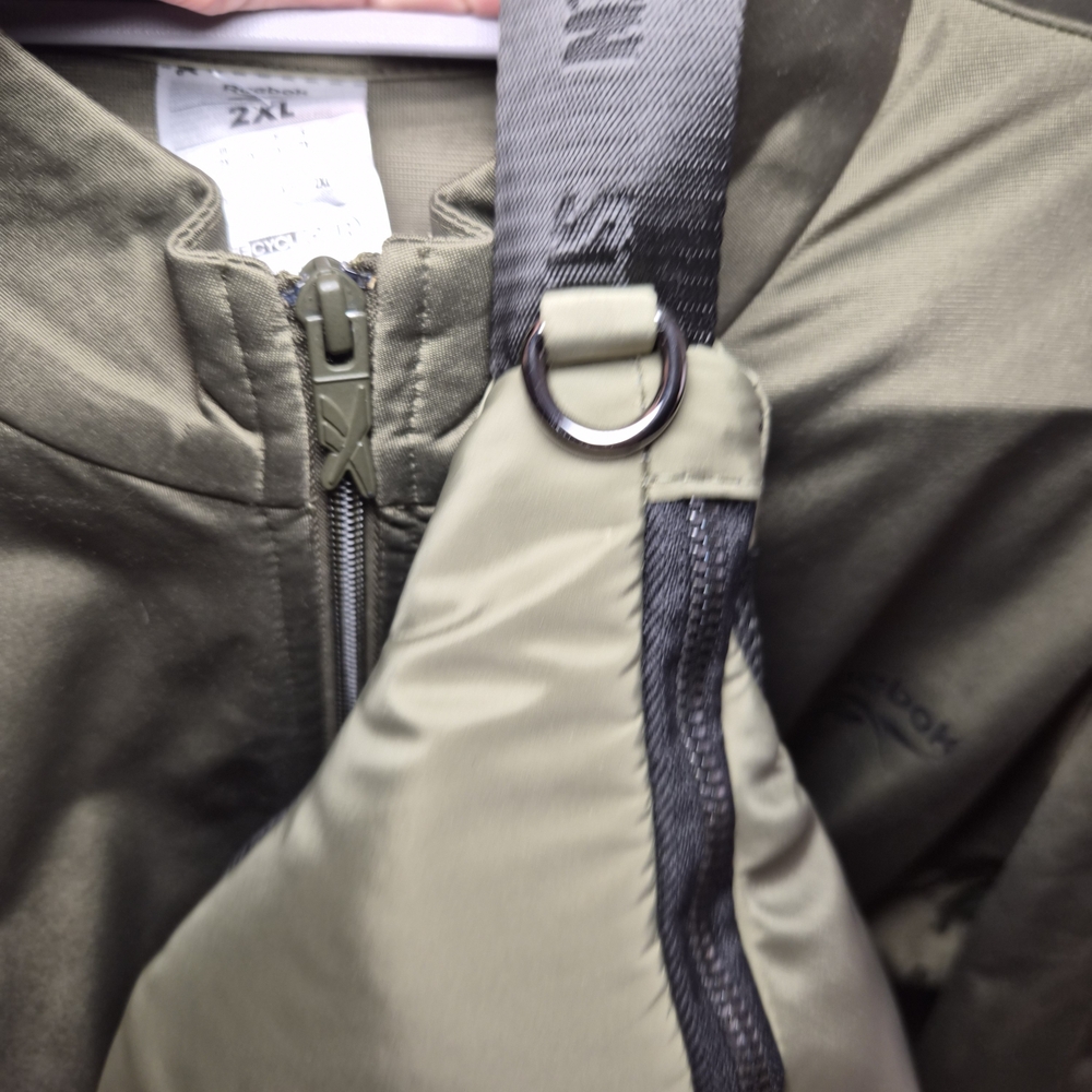 Steve Madden Bplazza Sling Travel Bag NWT - Picture 4 of 8